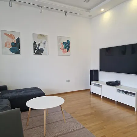 2 Modern Apartmán *
