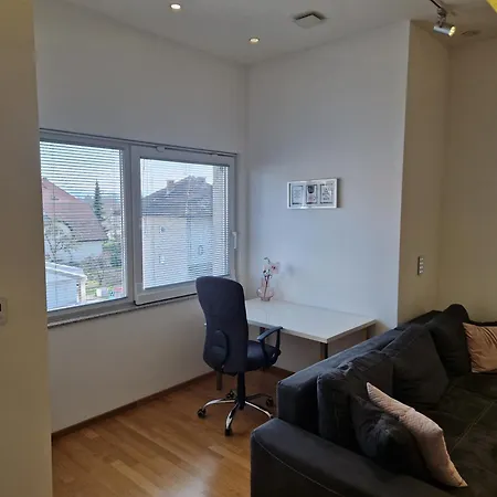 2 Modern * Lublaň